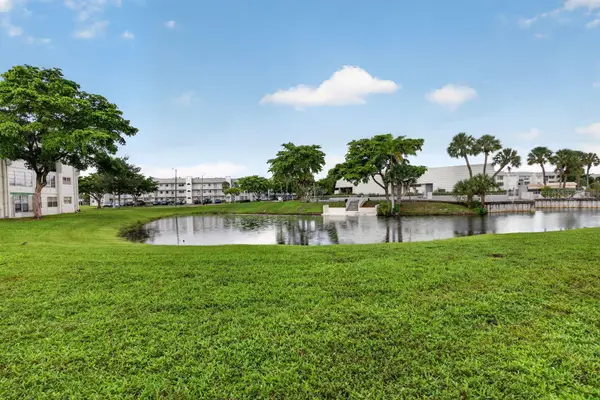 8100 Sunrise Lakes Boulevard #109, Sunrise, FL 33322