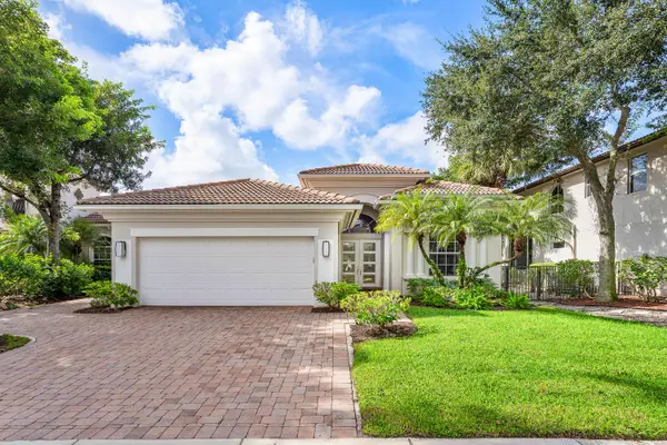 8138 Valhalla Drive, Delray Beach, FL 33446
