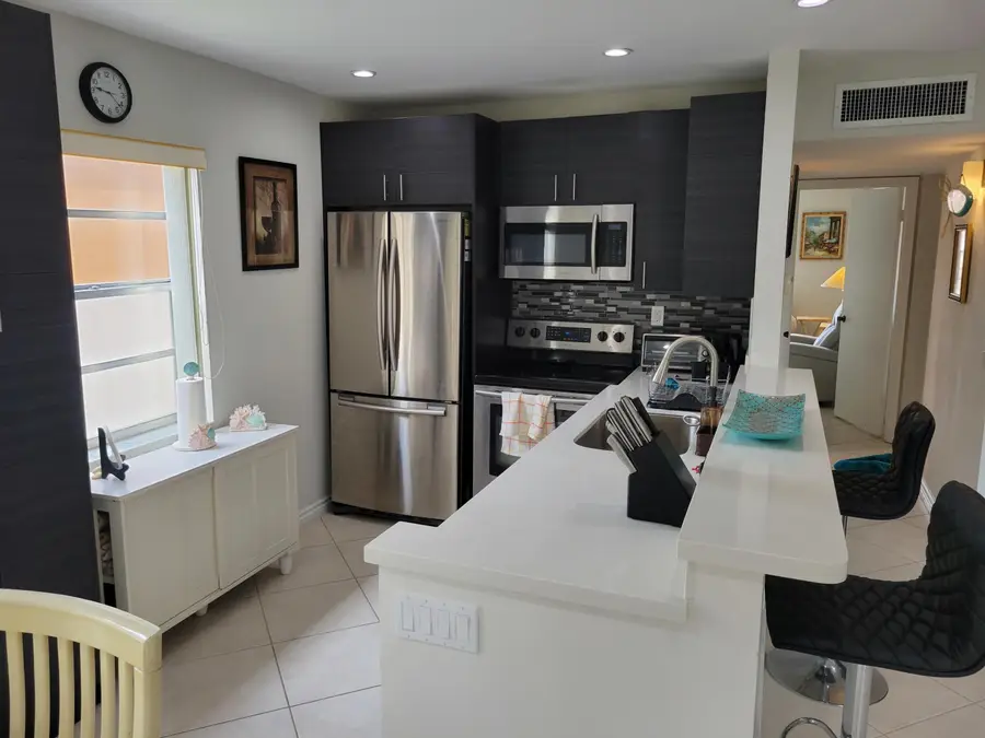 662 Burgundy N, Delray Beach, FL 33484 - #3