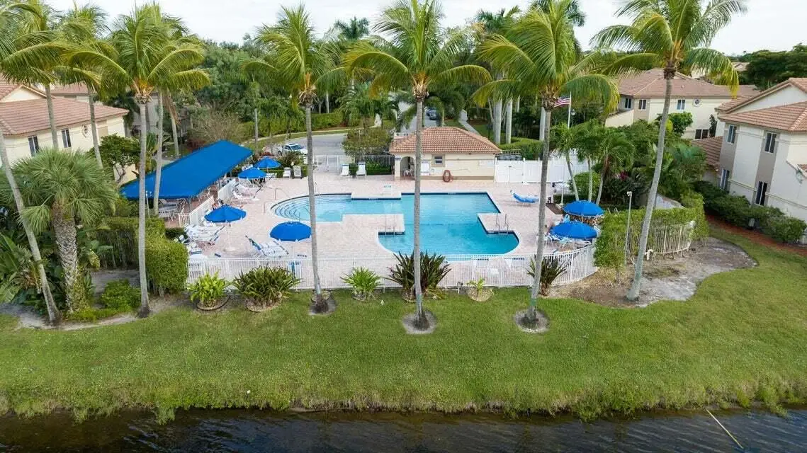 6758 Via Regina, Boca Raton, FL 33433 - #1