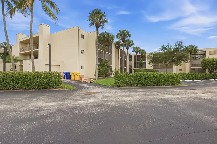 5340 Las Verdes Circle #202, Delray Beach, FL 33484 - #3