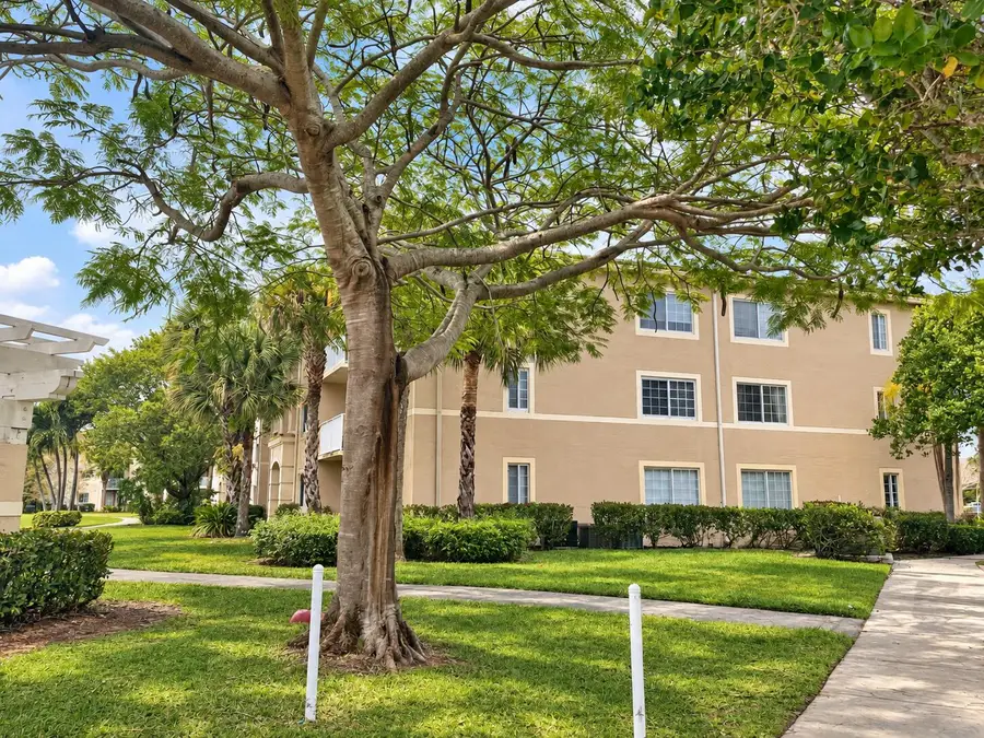 5021 Wiles Road #Apt 301, Coconut Creek, FL 33073 - #3