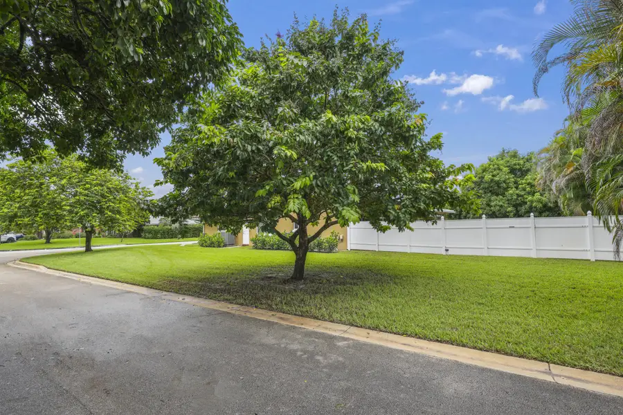 992 NW 83rd Drive, Coral Springs, FL 33071 - #3
