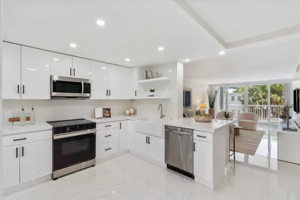 2200 NE 33rd Avenue #2J, Fort Lauderdale, FL 33305