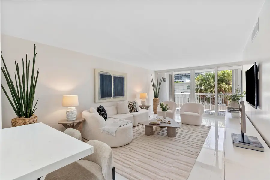 2200 NE 33rd Avenue #2J, Fort Lauderdale, FL 33305 - #2