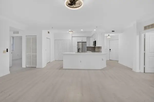 1690 Renaissance Commons Boulevard #1201, Boynton Beach, FL 33426