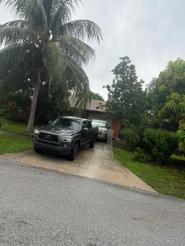 433 SW 10th Avenue, Boynton Beach, FL 33435