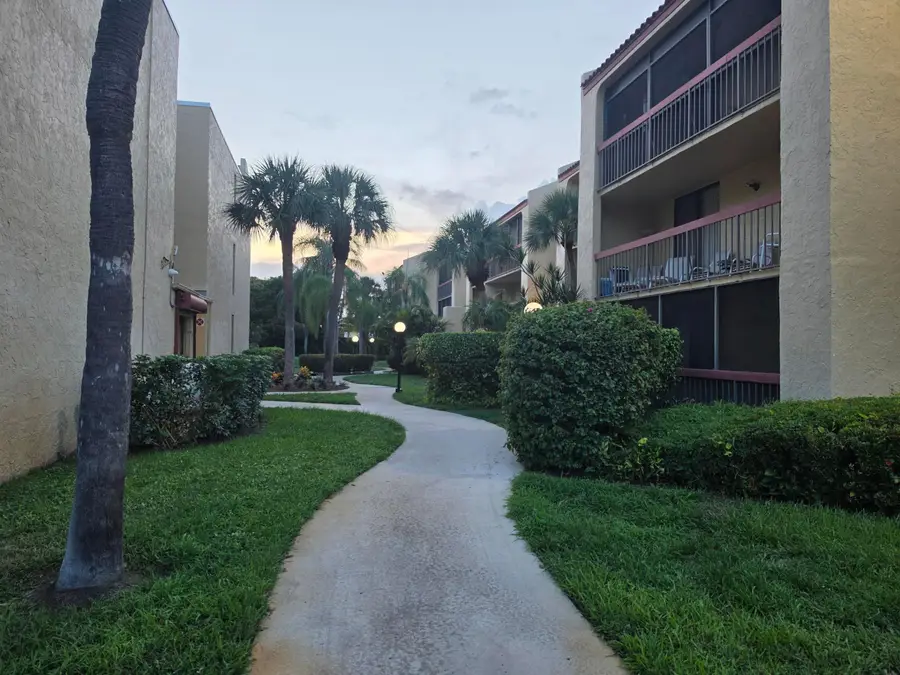 733 SE 1st Way #102, Deerfield Beach, FL 33441 - #2
