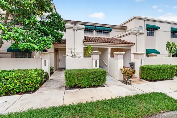 6737 Via Regina, Boca Raton, FL 33433