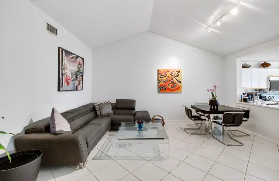 6737 Via Regina, Boca Raton, FL 33433 - #3