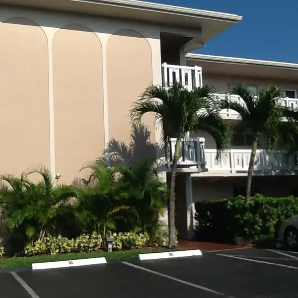 2640 Garden Drive S #212, Lake Worth, FL 33461