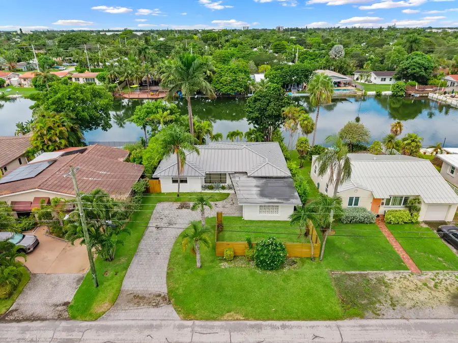 1717 NE 20th Avenue, Fort Lauderdale, FL 33305 - #2