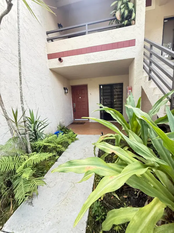 20015 NE 3rd Court #5, Miami, FL 33179