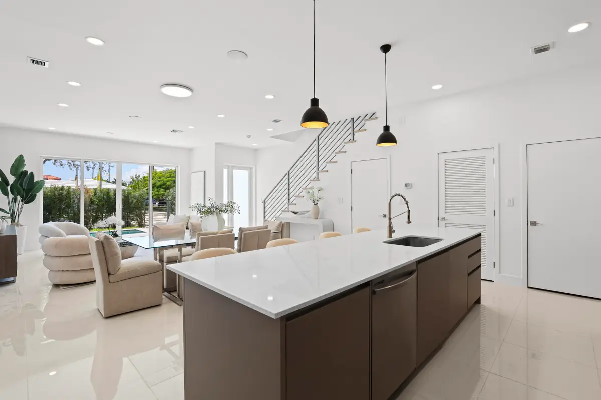 1807 NE 13 Street #1807, Fort Lauderdale, FL 33304 - #1
