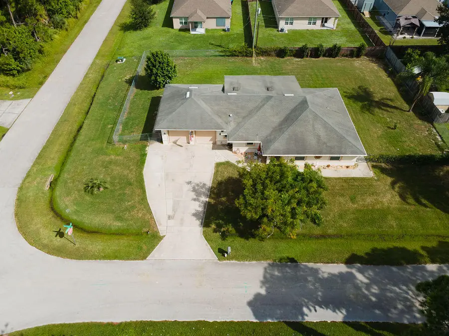 601 Antigua Street Ne, Palm Bay, FL 32907 - #2