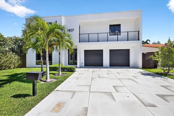 1807 NE 18th Street, Fort Lauderdale, FL 33305