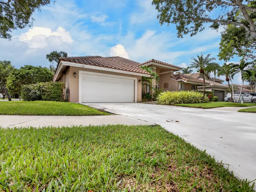 832 Waterview Drive, Weston, FL 33326 - #2
