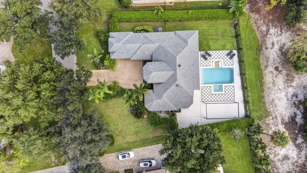 851 Forest Glen Lane, Wellington, FL 33414
