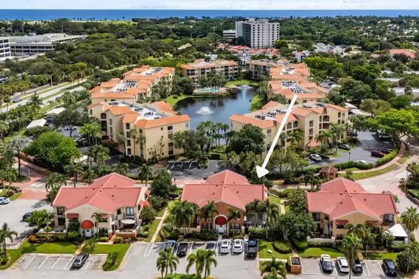 24 Uno Lago Drive, Juno Beach, FL 33408