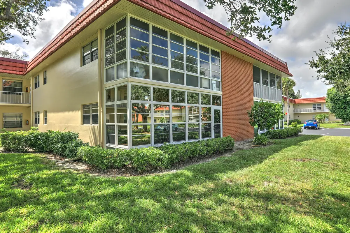 46 Woodland Drive #106, Vero Beach, FL 32962 - #1