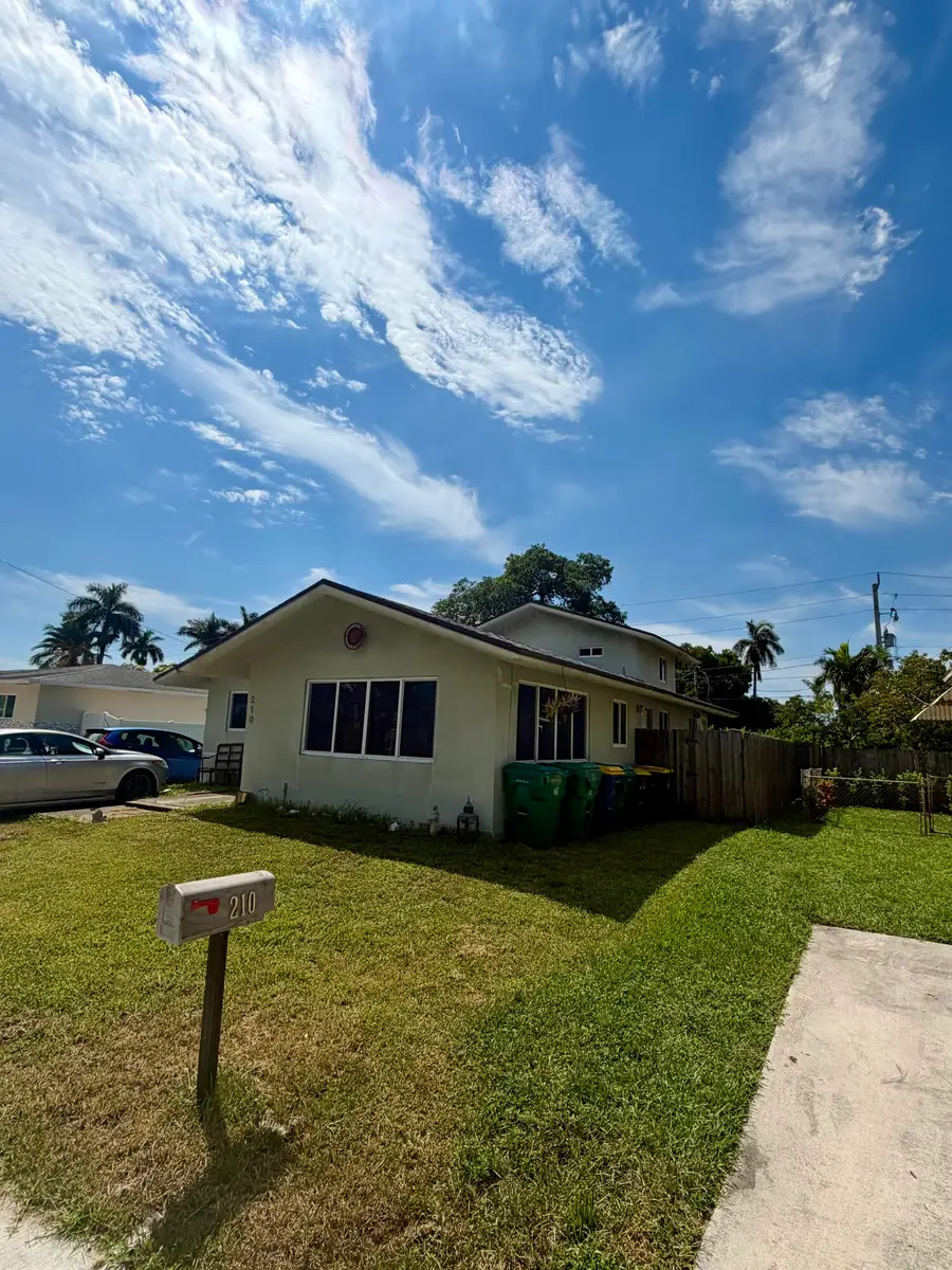 210 SE 5th Street, Dania Beach, FL 33004 - #3