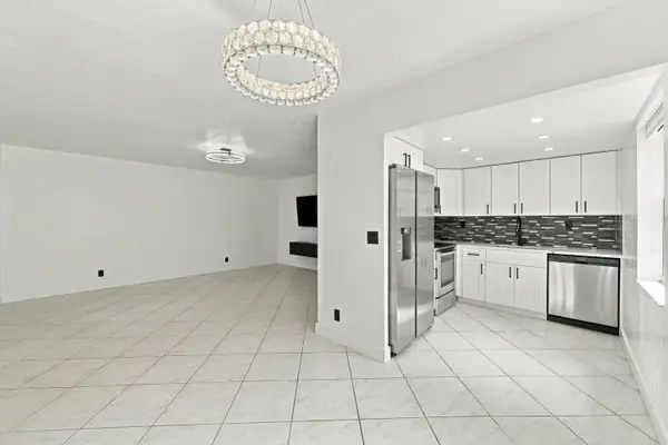 541 Burgundy L #541, Delray Beach, FL 33484