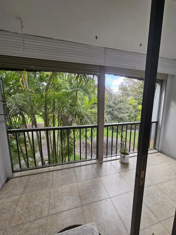 3105 Oakland Shores Drive #j204, Oakland Park, FL 33309