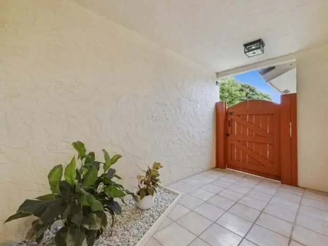 1800 Embassy Drive #132, West Palm Beach, FL 33401 - #3