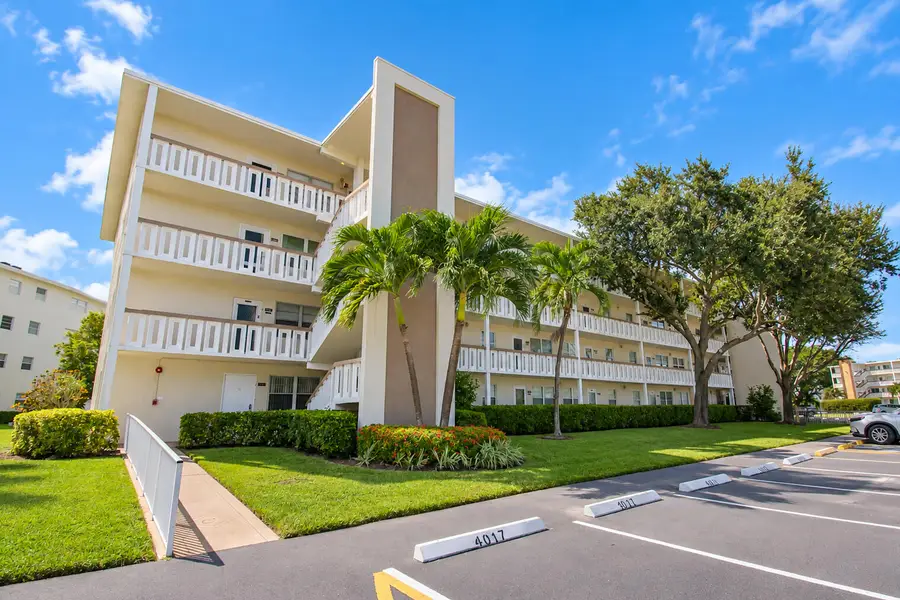 2012 Ashby C #2012, Deerfield Beach, FL 33442 - #2