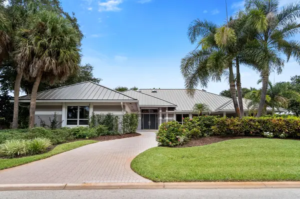 5883 SE Glen Eagle Way, Stuart, FL 34997
