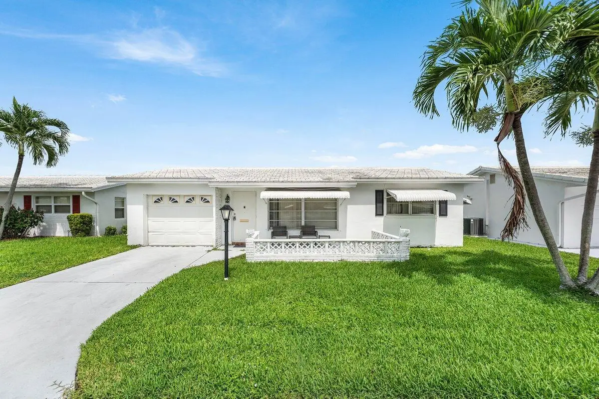 1005 Siesta Avenue, Boynton Beach, FL 33426 - #1