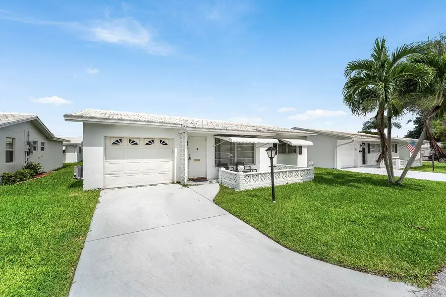 1005 Siesta Avenue, Boynton Beach, FL 33426 - #3