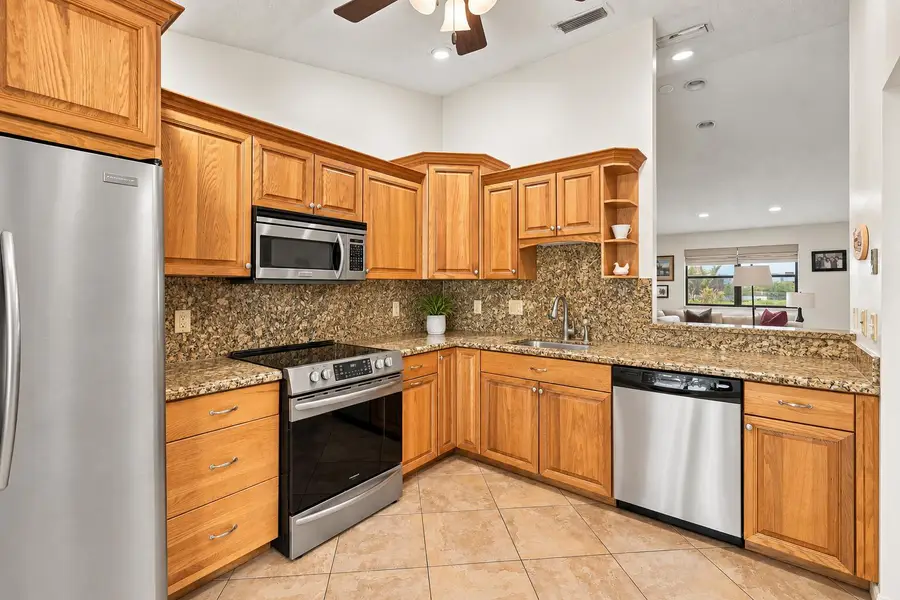 459 Knollwood Court #459, Royal Palm Beach, FL 33411 - #2