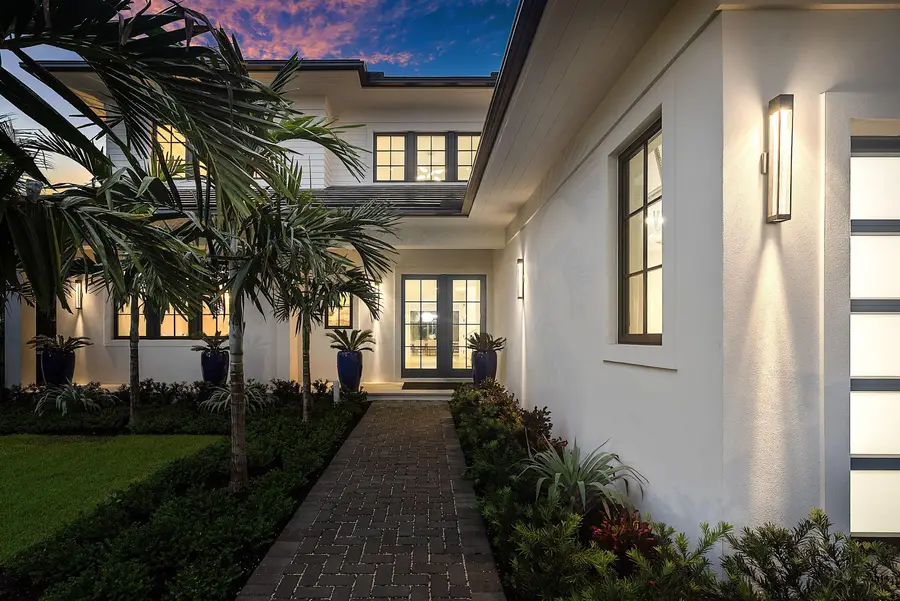 145 Alhambra Place, West Palm Beach, FL 33405 - #2