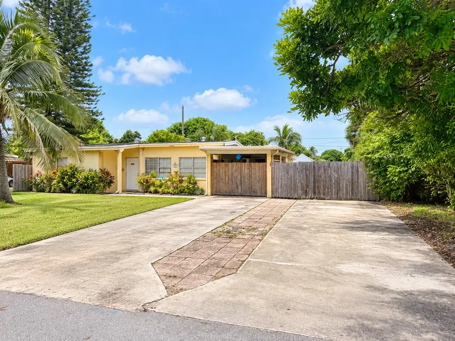 2205 NE 4th Court, Boynton Beach, FL 33435 - #2