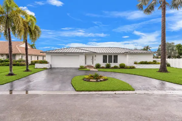 1852 NW 82nd Avenue, Coral Springs, FL 33071