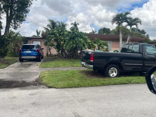 5051 SW 10th Street, Plantation, FL 33317
