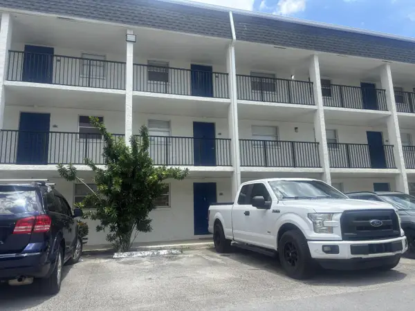 5090 SW 64th Avenue #106, Davie, FL 33314