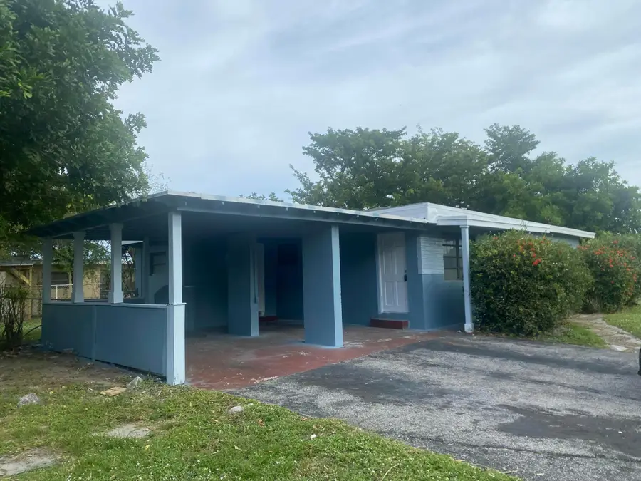 3015 SW 2nd Street, Fort Lauderdale, FL 33312 - #3