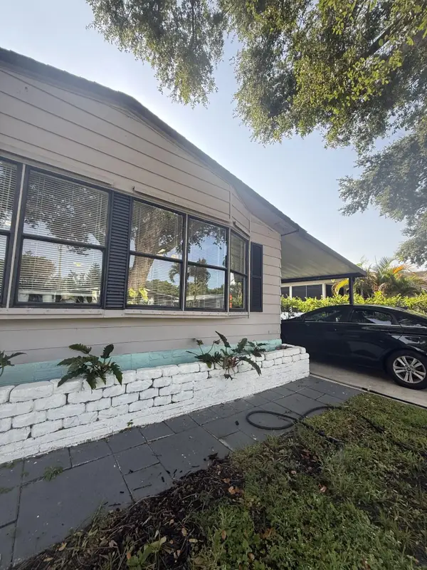 6761 NW 44th Avenue, Coconut Creek, FL 33073