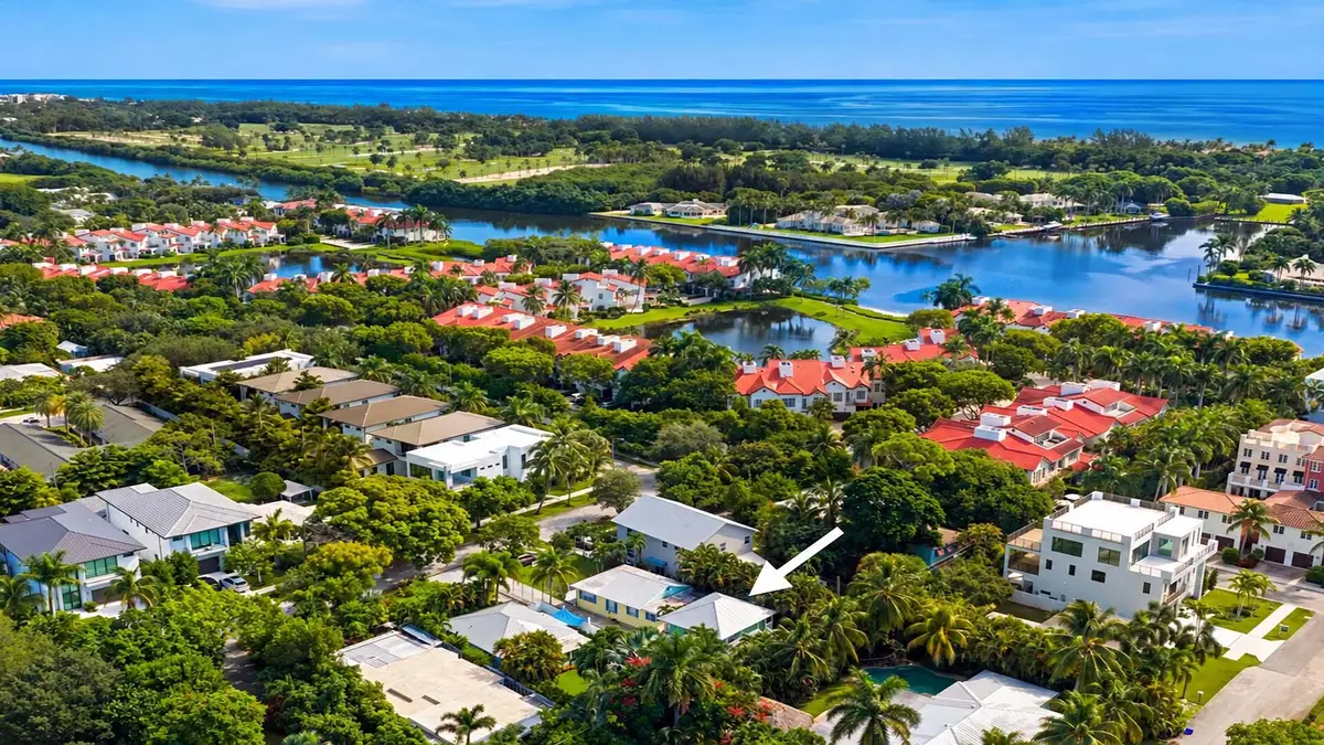 740 S Lake Avenue, Delray Beach, FL 33483 - #1