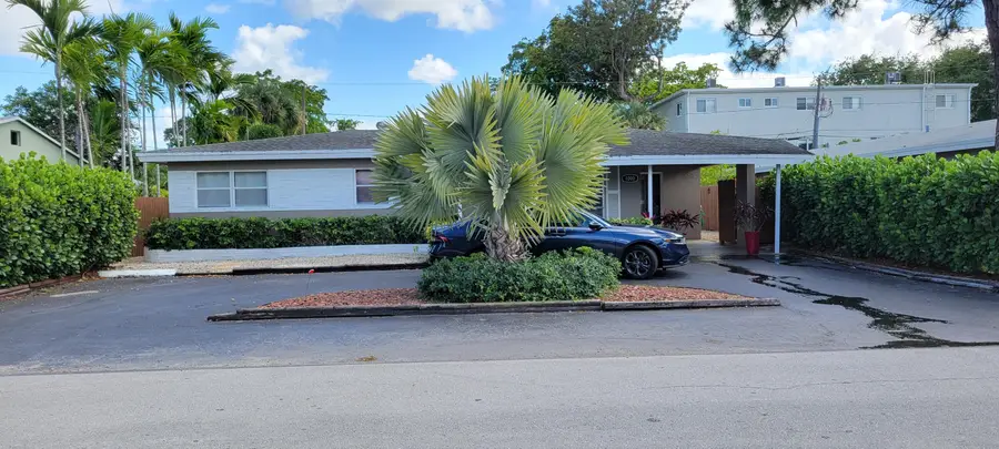 1000 NE 17th Court, Fort Lauderdale, FL 33305 - #2