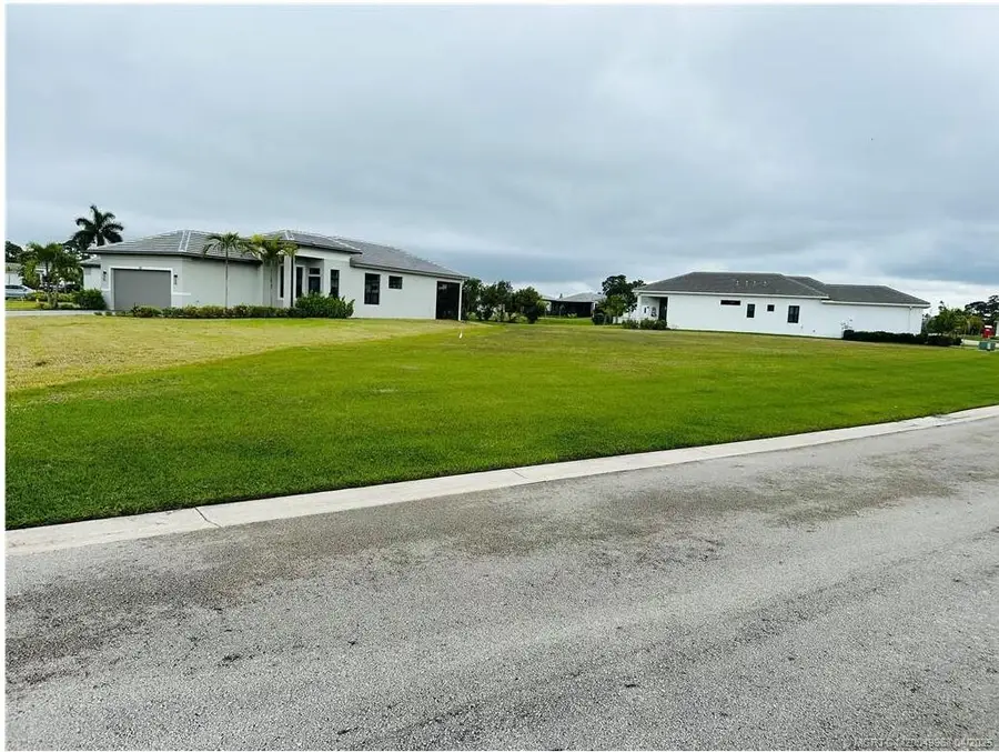 156 SE Via Bisento, Port Saint Lucie, FL 34952 - #2