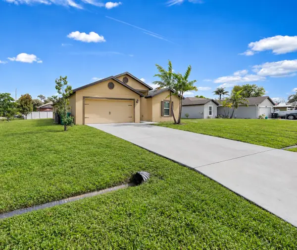 1597 SW Leisure Lane, Port St Lucie, FL 34953