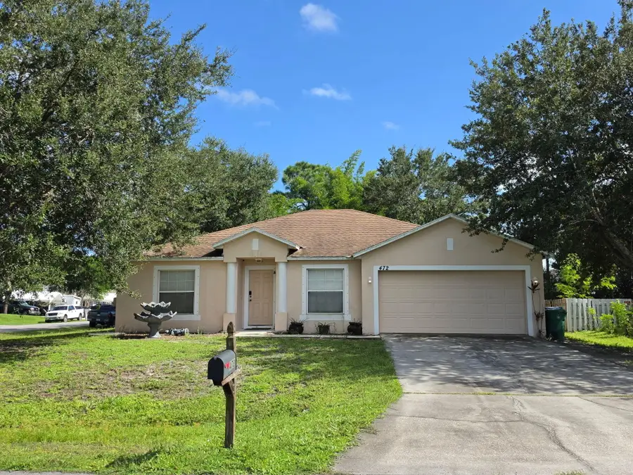 472 SE Justine Terrace, Port Saint Lucie, FL 34983 - #2