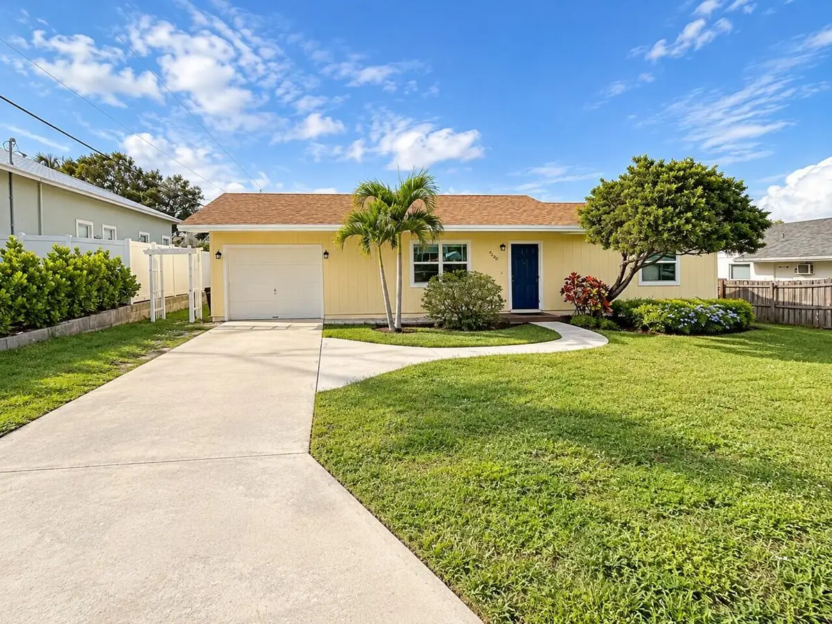 7389 SE Flamingo Way, Hobe Sound, FL 33455 - #1