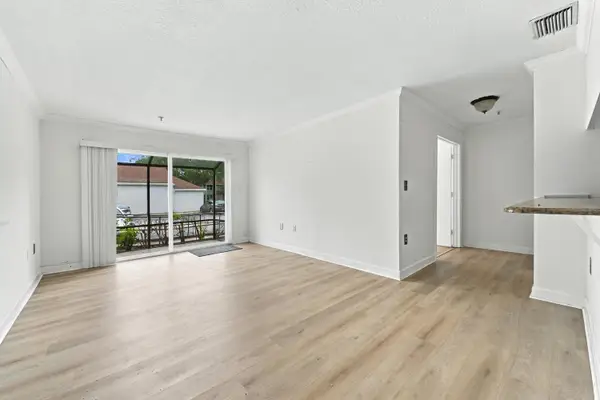 2303 N Congress Avenue #11, Boynton Beach, FL 33426