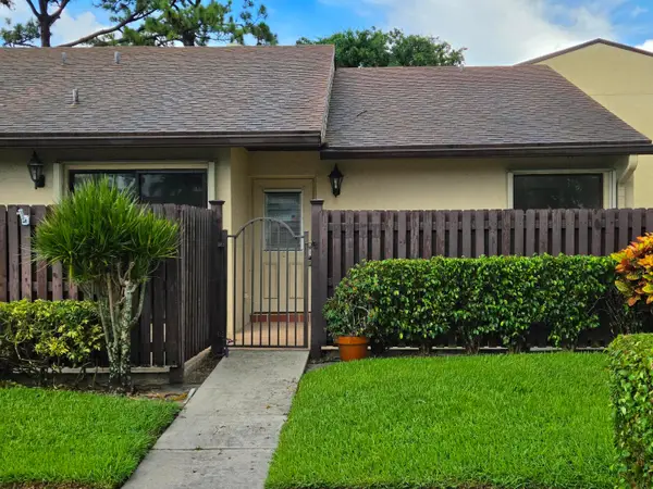 Address Withheld By Seller, Greenacres, FL 33415