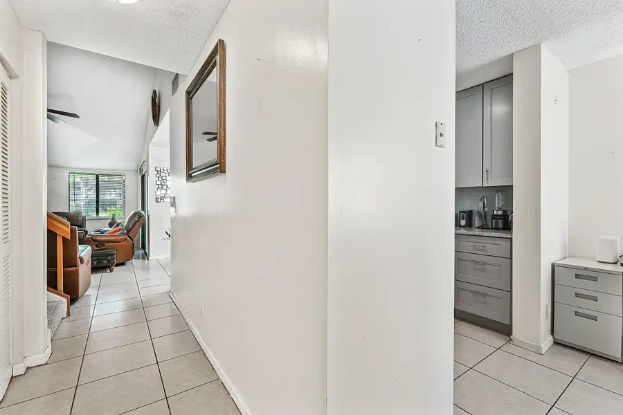 1595 Woodbridge Lakes Circle, West Palm Beach, FL 33406 - #3