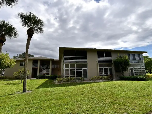 26 Lake Vista Trail #105, Port St Lucie, FL 34952